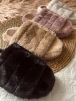 Pantufla PELO abierta