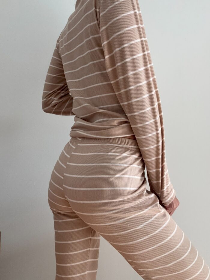 Pijama RAYAS MORLEY CAMEL - Pupas - Imagen 2